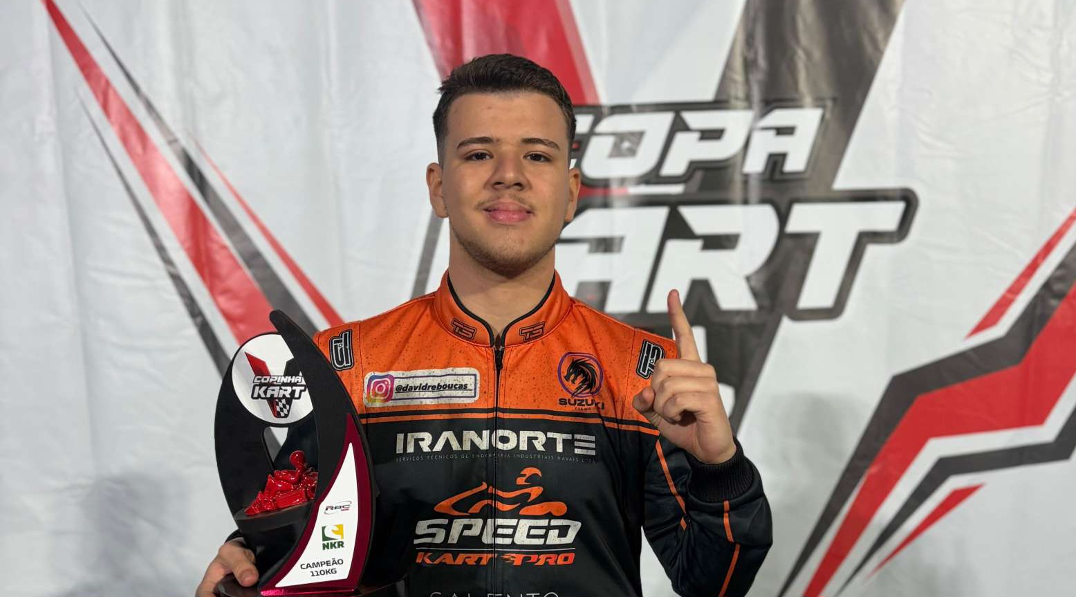 Dominância nas Pistas: Gustavo Carvalho Sagra-se Campeão da Copinha V Kart na Categoria 110kg